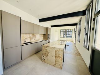  Appartement � vendre 7 pi�ces 142 m�