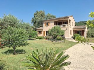  Maison � vendre 8 pi�ces 195 m�