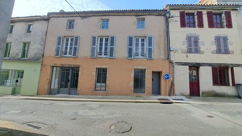 Local commercial Administration 584 79200 Parthenay