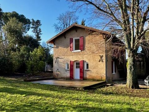   Maison Maison - 7 pi�ce(s) - 136 m�