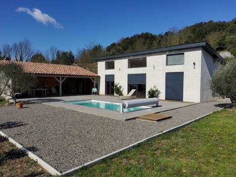   Maison avec piscine sur 1222 m� de terrain Maison - 4 pi�ce(s) - 112 m�