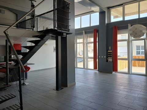   4 Pi�ces loft en duplex Appartement - 4 pi�ce(s) - 147 m�