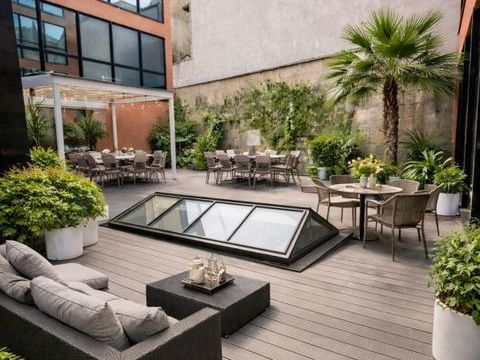 Local commercial Bureau 4250 93200 Saint denis