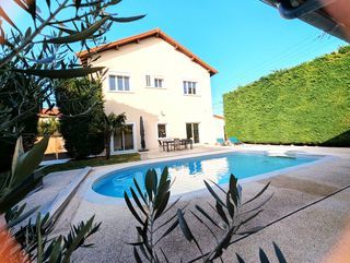  Maison � vendre 8 pi�ces 200 m�