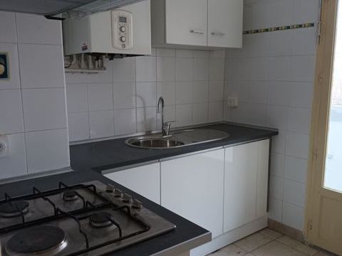   3 Pi�ces Appartement - 3 pi�ce(s) - 64 m�