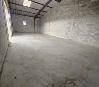  Parking / Garage � louer 1 pi�ce 93 m�