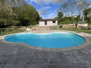  Maison � vendre 9 pi�ces 225 m�