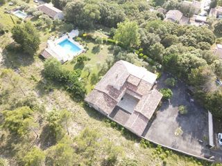  Maison � vendre 10 pi�ces 220 m�