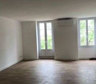  Appartement � louer 5 pi�ces 93 m�