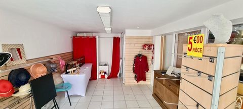 Local commercial Mur Commercial 262500 30240 Le grau du roi