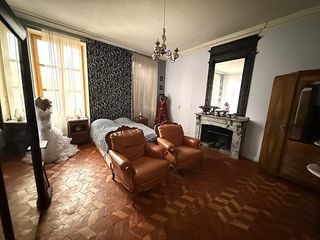  Maison � vendre 12 pi�ces 345 m�