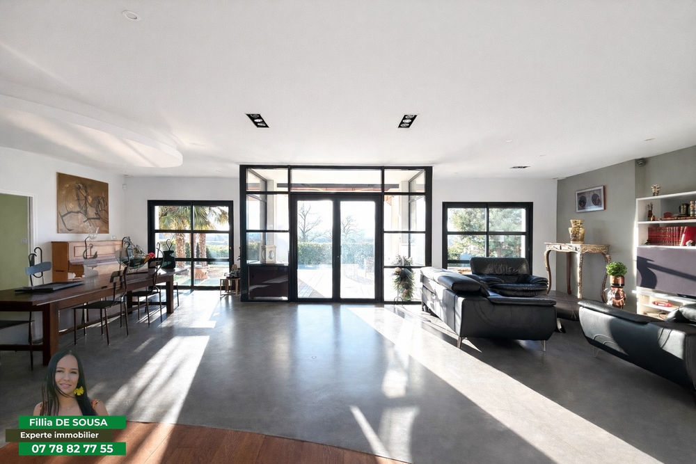 � vendre  Maison Saint-Bonnet-les-Oules (42330)