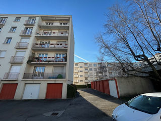  Parking / Garage � vendre 