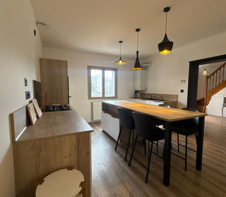  Appartement � louer 4 pi�ces 126 m�