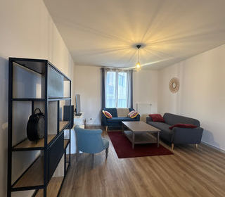  Appartement � louer 4 pi�ces 126 m�