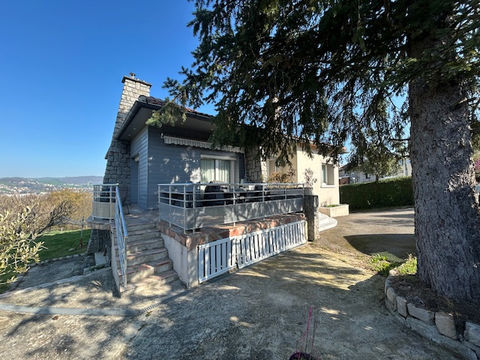   SECTEUR PRIS� ! BELLE VILLA 3 CH 100 M2   TERRAIN 3 451 M2 DONT UNE PARCELLE DE 513 M2 PARTIELLEMENT CONSTRUCT Maison - 4 pi�ce(s) - 101 m�