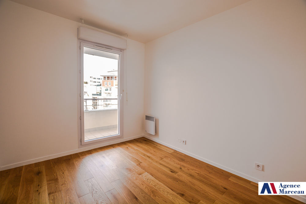 � vendre  Appartement Courbevoie (92400)