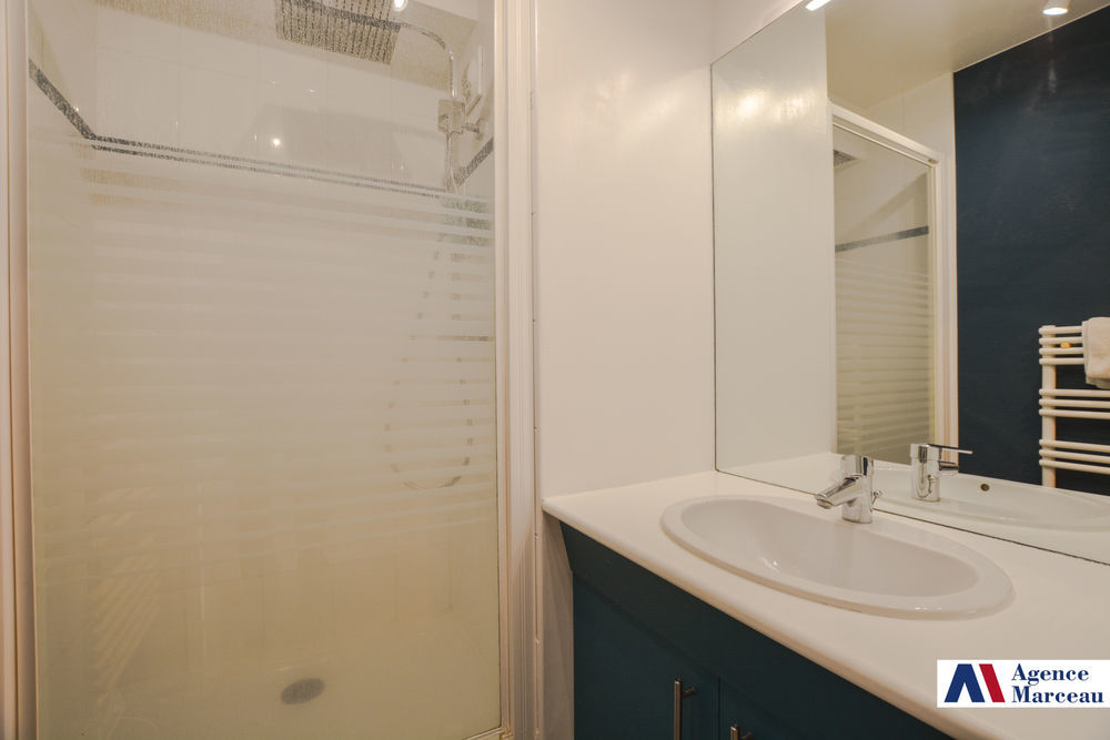 � vendre  Appartement Courbevoie (92400)