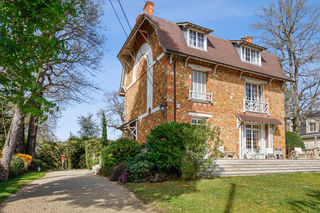  Maison � vendre 8 pi�ces 344 m�