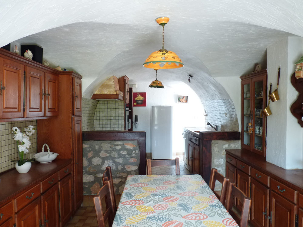 � vendre  Maison Eygali�res (13810)