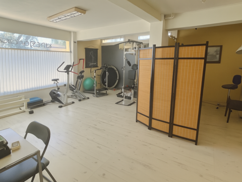 Local commercial 149000 83500 La seyne sur mer