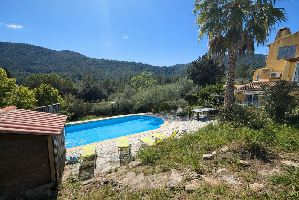 � vendre  Maison Solli�s-Toucas (83210)