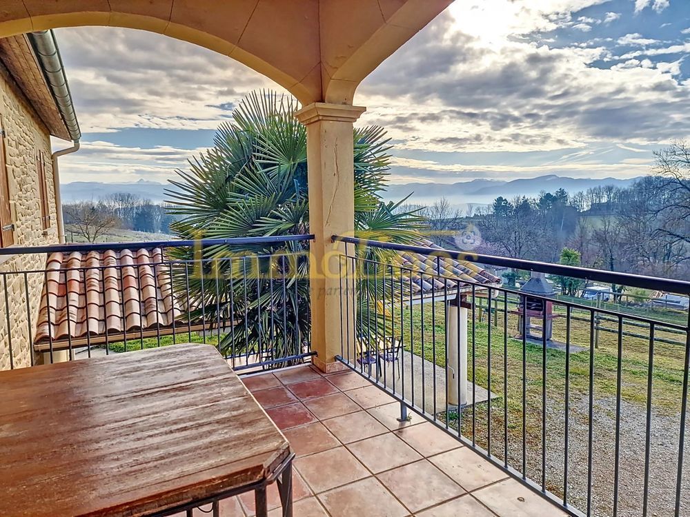 � vendre  Maison Montmiral (26750)