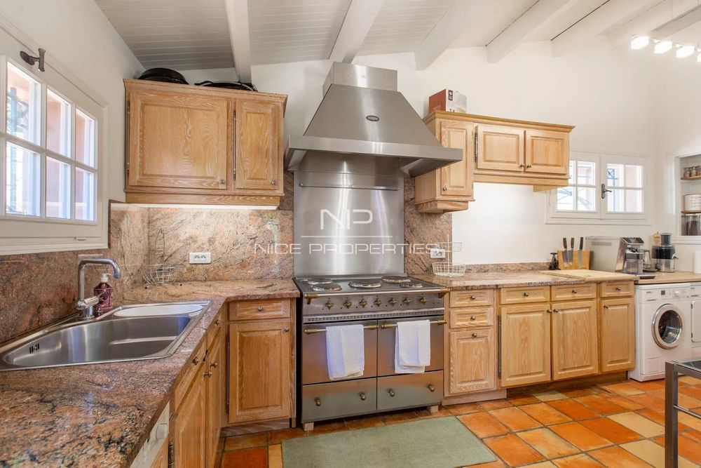 � vendre  Villa Villefranche-sur-Mer (06230)