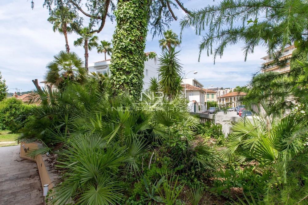 � vendre  Appartement Nice (06100)