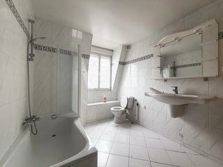  Appartement � vendre 5 pi�ces 241 m�