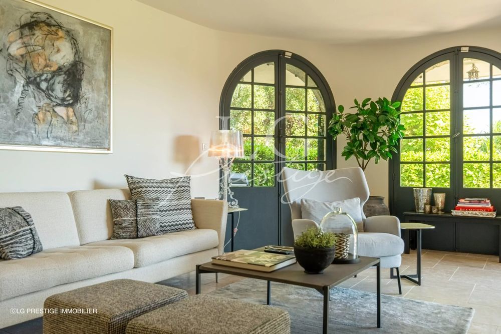 � vendre  Villa Mandelieu-la-Napoule (06210)