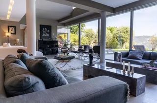  Villa � vendre 8 pi�ces 300 m�