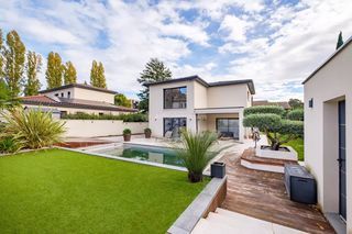  Maison � vendre 7 pi�ces 165 m�