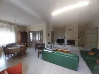  Maison � vendre 4 pi�ces 150 m�