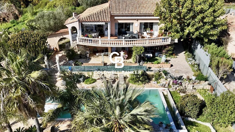 � vendre  Maison Cavalaire-sur-Mer (83240)