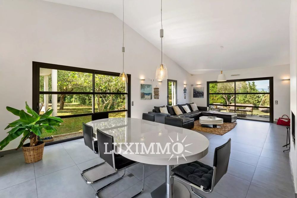 � vendre  Maison Valbonne (06560)