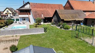  Maison � vendre 8 pi�ces 206 m�