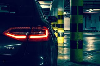  Parking / Garage � louer 
