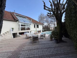  Maison � vendre 8 pi�ces 260 m�