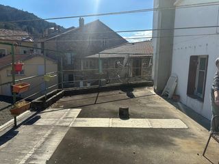  Immeuble � vendre 15 + pi�ces 335 m�