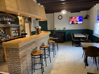  Immeuble � vendre 8 pi�ces 245 m�