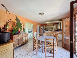  Maison � vendre 9 pi�ces 260 m�