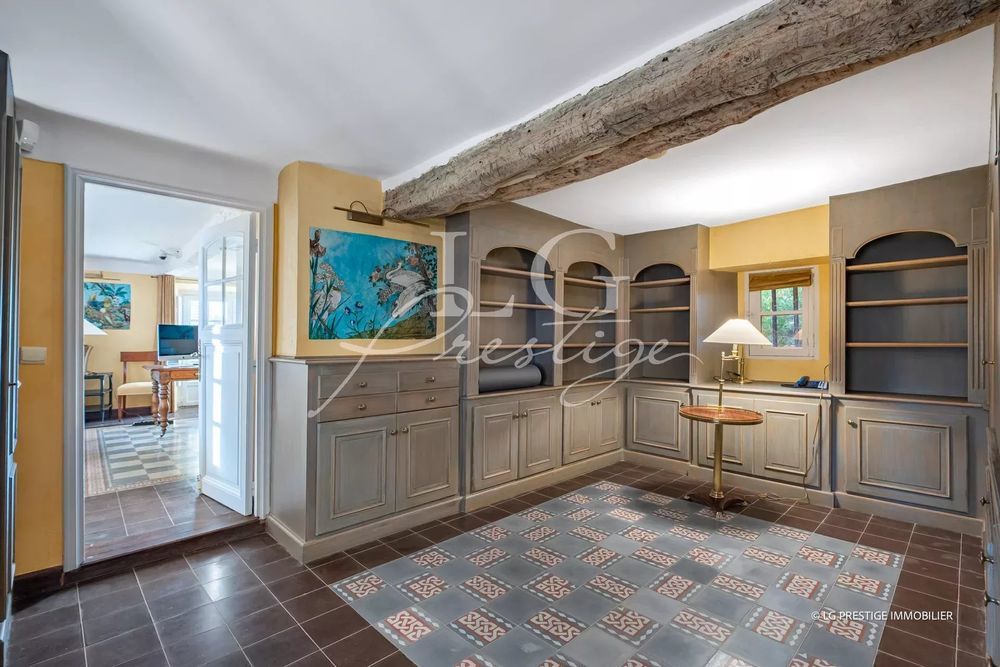 � vendre  Villa Grasse (06130)