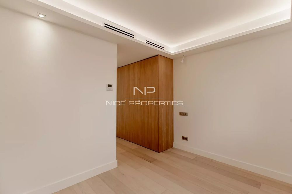 � vendre  Appartement Roquebrune-Cap-Martin (06190)