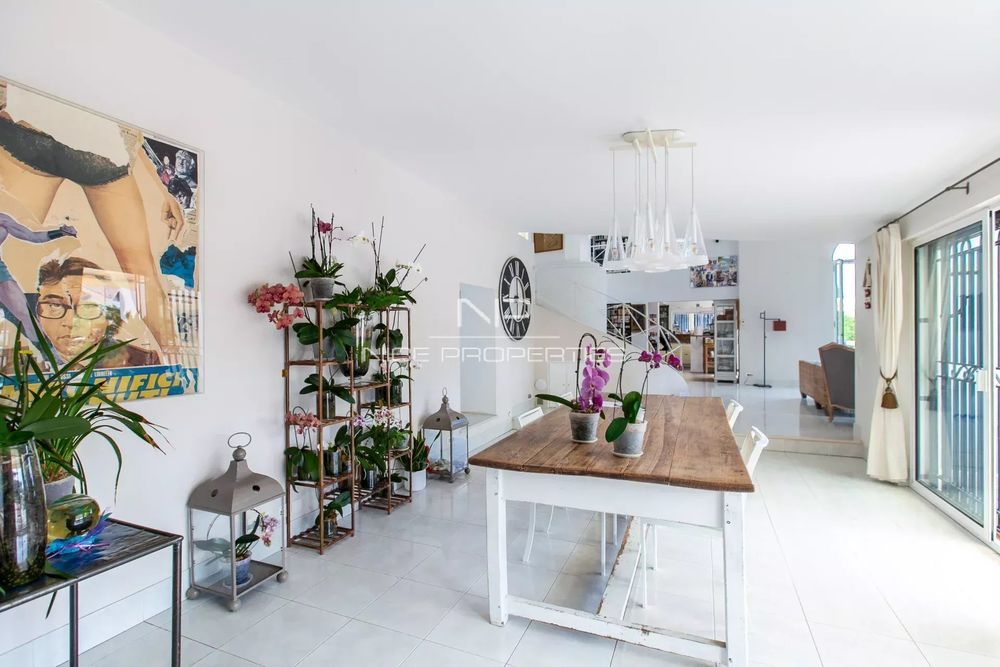 � vendre  Villa Nice (06200)