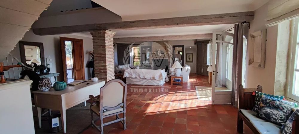 � vendre  Maison Le Plan-de-la-Tour (83120)