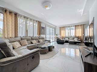  Maison � vendre 10 pi�ces 220 m�