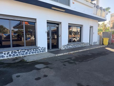AB4830: LOCAL 94 m&sup2; – ST-PIERRE 2000 97410 Saint-pierre