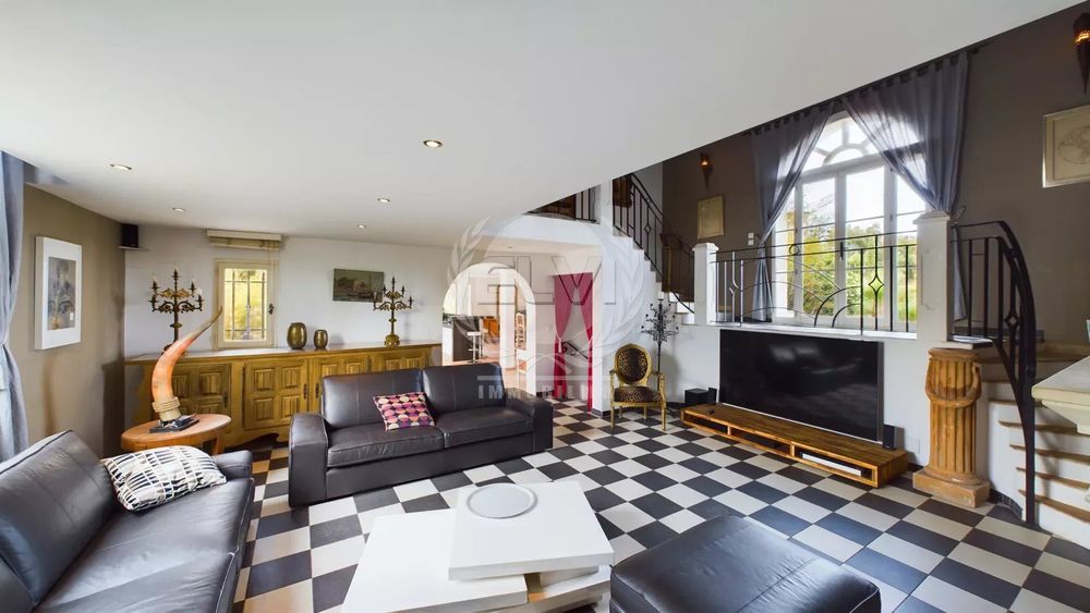 � vendre  Maison Le Plan-de-la-Tour (83120)