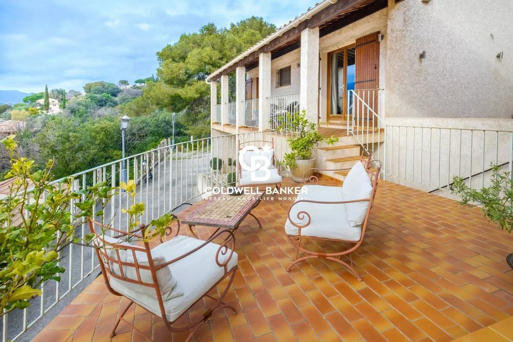 � vendre  Maison Cagnes-sur-Mer (06800)